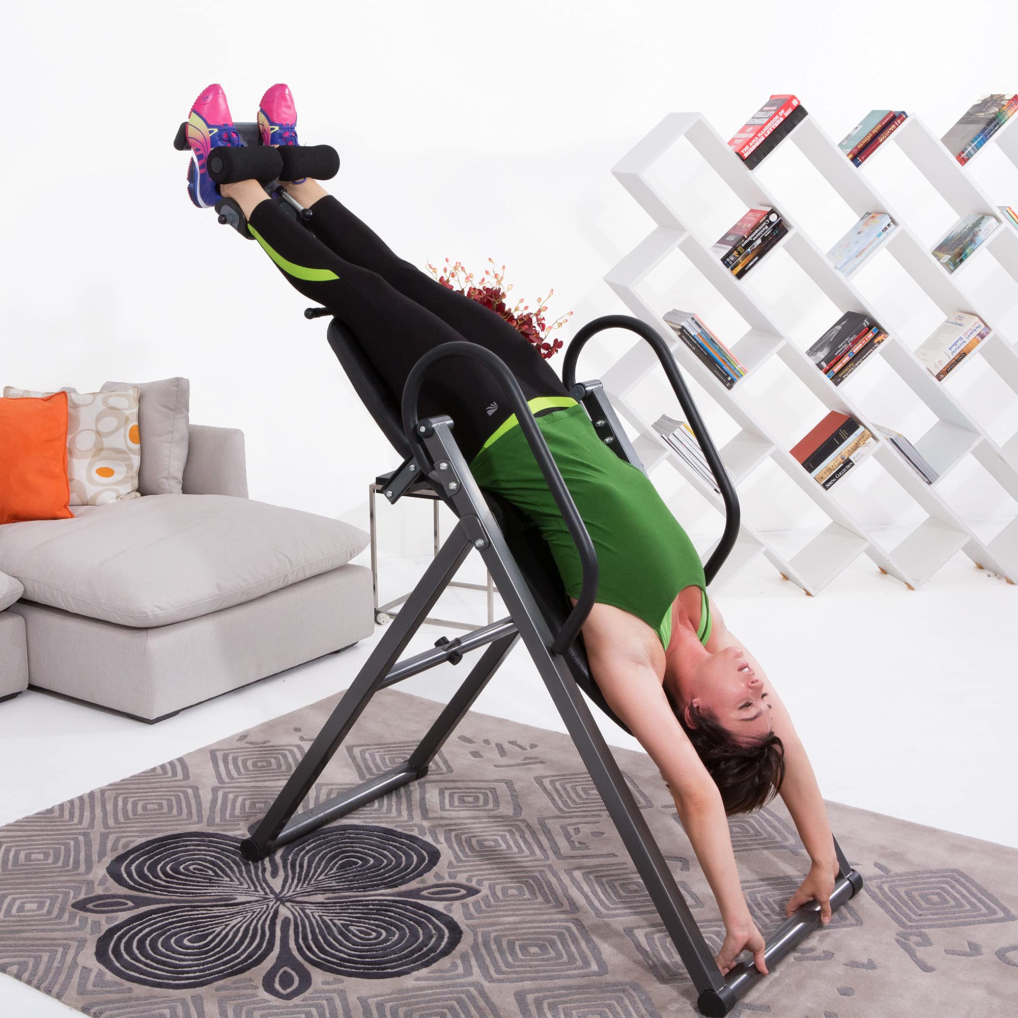 FITNESS REALITY 790XLT Inversionstisch mit Rückenkissen, verstellbar bis 1,98m Körpergrösse, 136kg maximales Benutzergewicht, volle vertikale Inversion bis 180 Grad